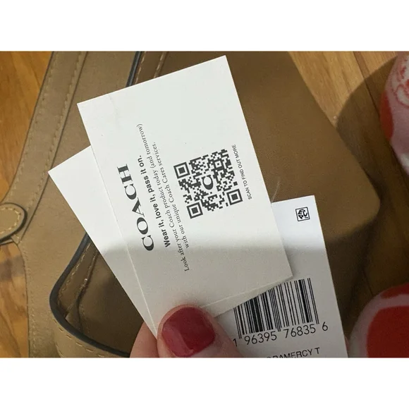 Coach Gramercy Tote Bag in Tan Honey Brown Smooth Natural Grain Leather - Picture 6 of 6